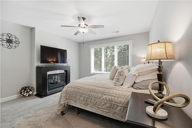 10423 W 168th Terrace, Overland Park, KS 66221
