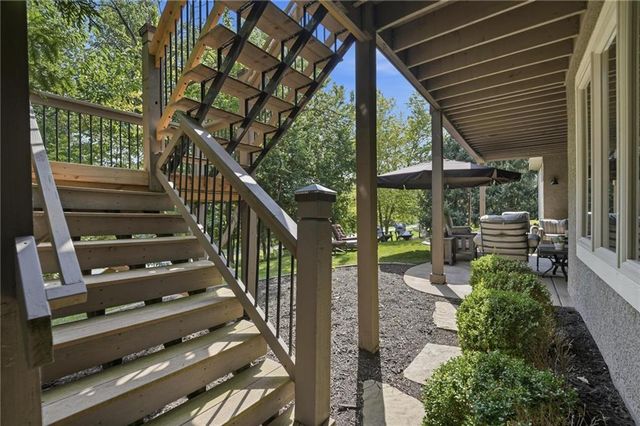 10423 W 168th Terrace, Overland Park, KS 66221
