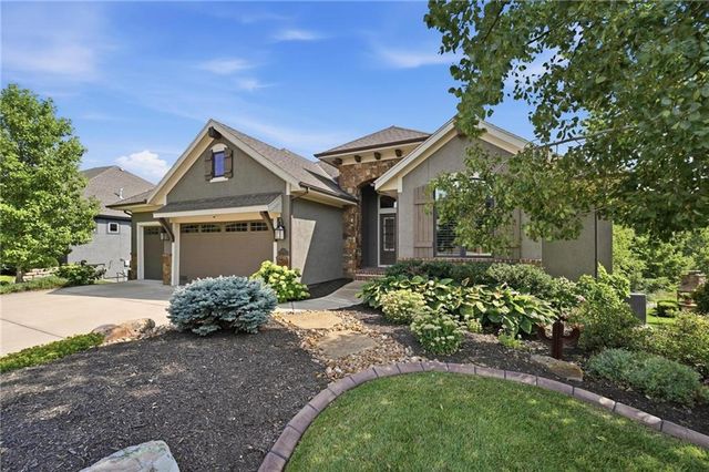 10423 W 168th Terrace, Overland Park, KS 66221