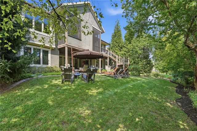 10423 W 168th Terrace, Overland Park, KS 66221