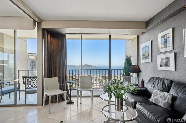 999 Green Street 1501, San Francisco, CA 94133