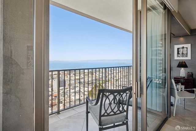 999 Green Street 1501, San Francisco, CA 94133