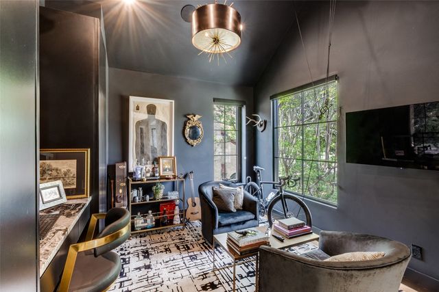 7122 Lakewood Boulevard, Dallas, TX 75214