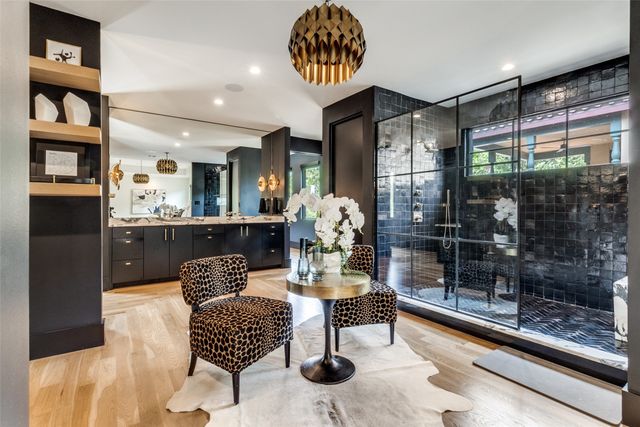 7122 Lakewood Boulevard, Dallas, TX 75214