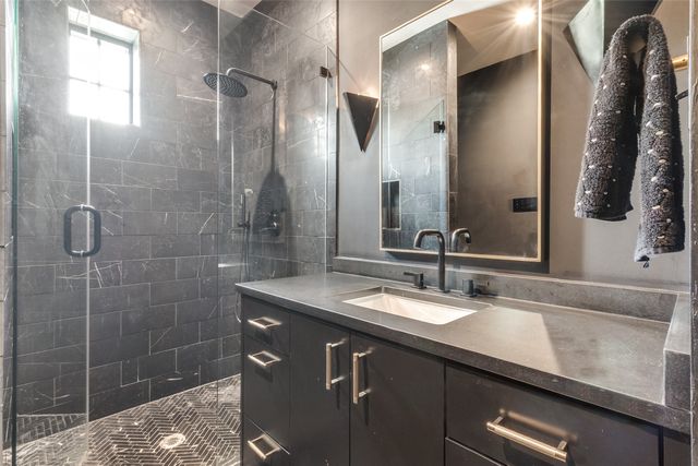 7122 Lakewood Boulevard, Dallas, TX 75214