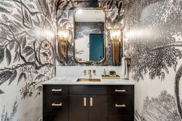 7122 Lakewood Boulevard, Dallas, TX 75214