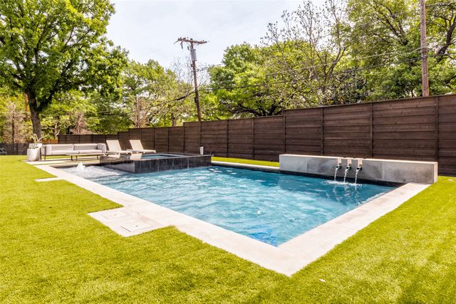 7122 Lakewood Boulevard, Dallas, TX 75214