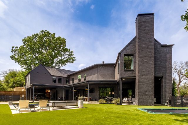 7122 Lakewood Boulevard, Dallas, TX 75214