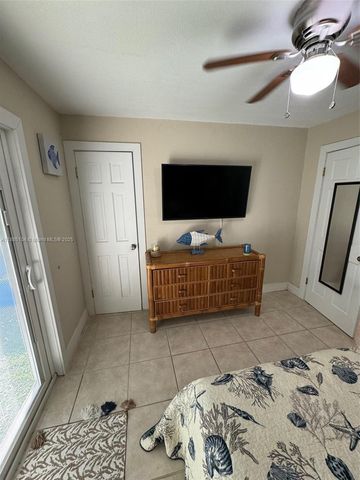 275 Pueblo St, Tavernier, FL 33036