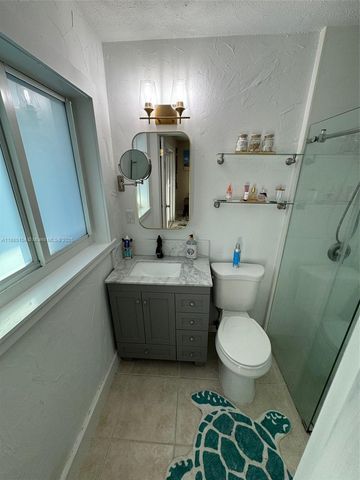 275 Pueblo St, Tavernier, FL 33036