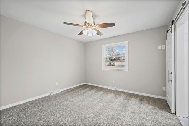 805 NW Castle Drive, Blue Springs, MO 64015