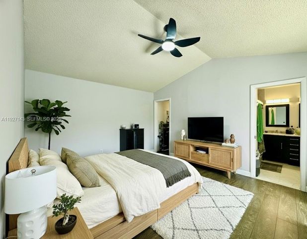 14145 SW 100th Ter, Miami, FL 33186