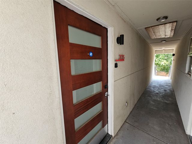 4806 Virginia Avenue 205, Dallas, TX 75204