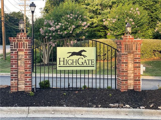 4700 Pennoak Lane A, Greensboro, NC 27407