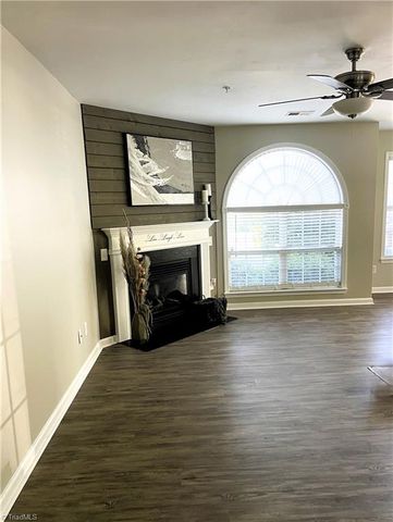 4700 Pennoak Lane A, Greensboro, NC 27407