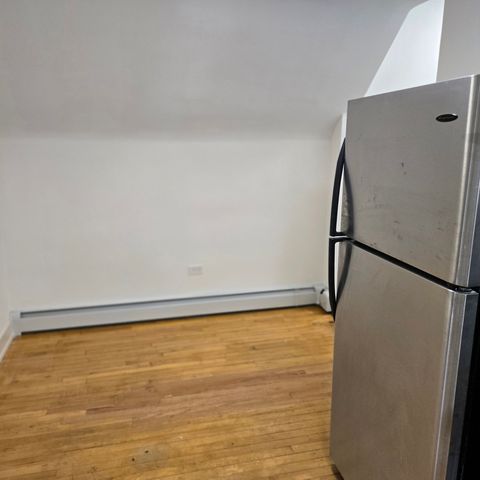 4137 N Bernard Street 3, Chicago, IL 60618