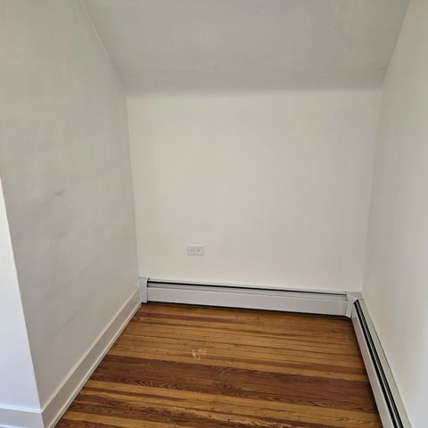 4137 N Bernard Street 3, Chicago, IL 60618