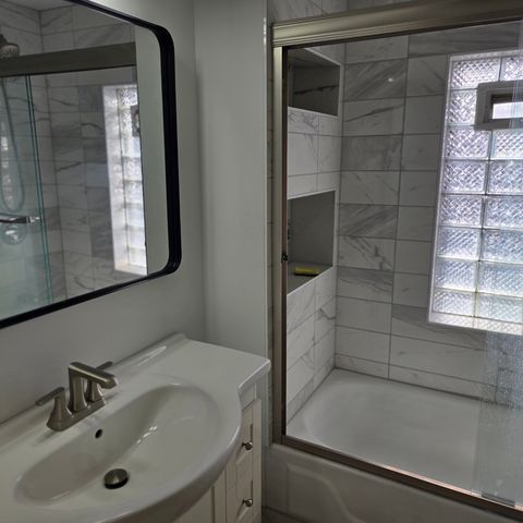 4137 N Bernard Street 3, Chicago, IL 60618