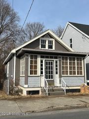 21 Garden Street, Albany, NY 12209