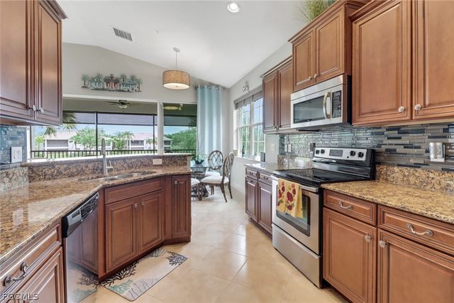 13020 Pebblebrook Point CIR 202, Fort Myers, FL 33905