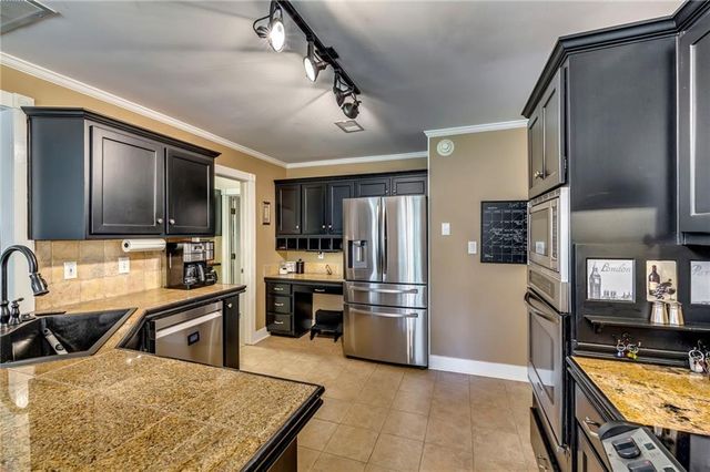 505 Cambridge Circle, Jonesboro, GA 30236