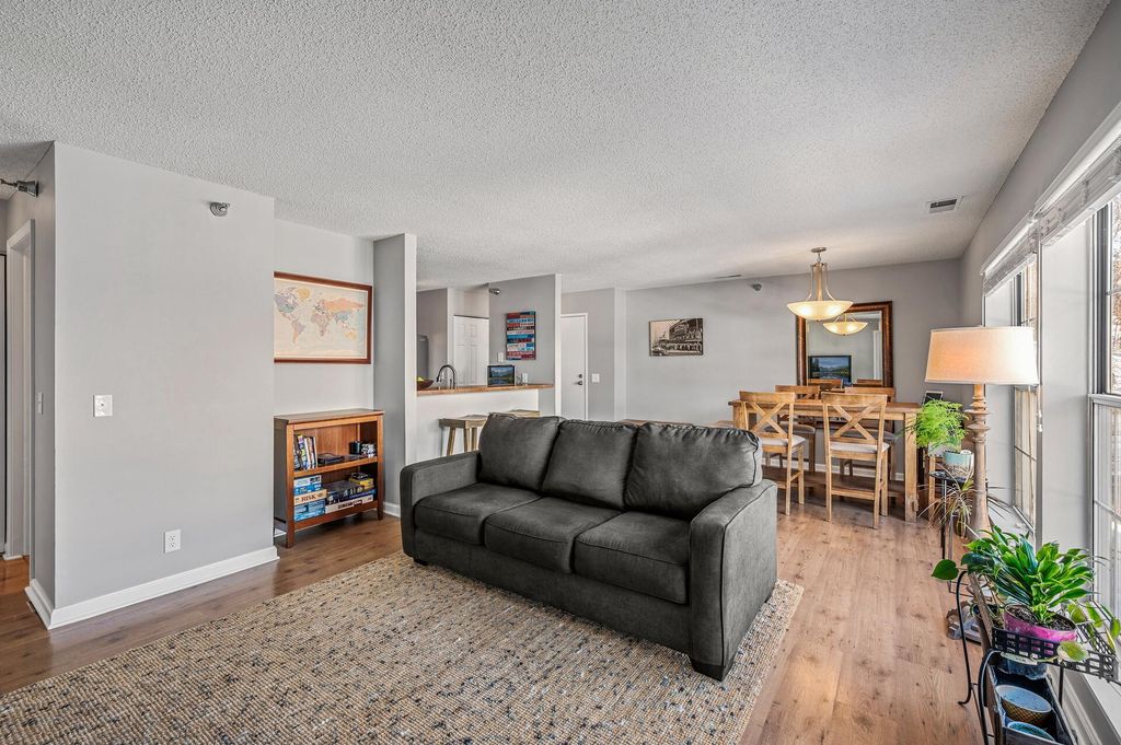 6020 Chasewood Parkway 203, Minnetonka, MN 55343 — photo 5