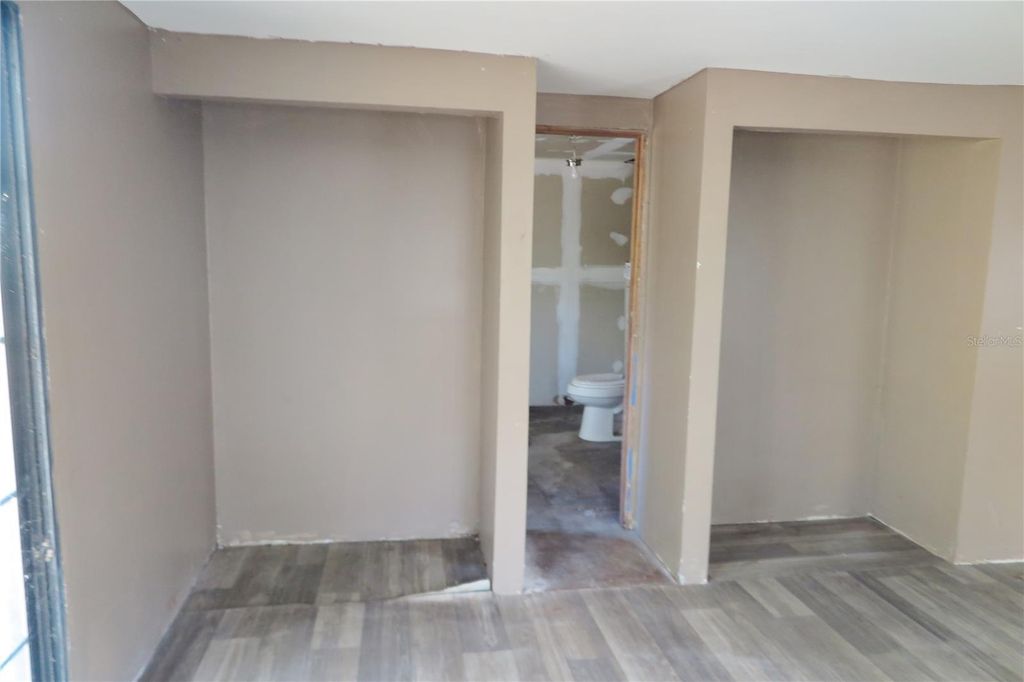 Image 19 of property listing at 8760 COUNTY ROAD 127, Sanderson, FL 32087