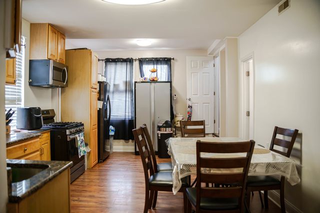 2320 S Albany Avenue, Chicago, IL 60623