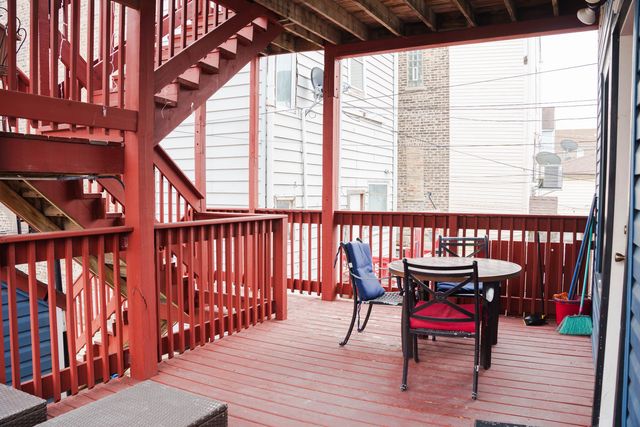 2320 S Albany Avenue, Chicago, IL 60623