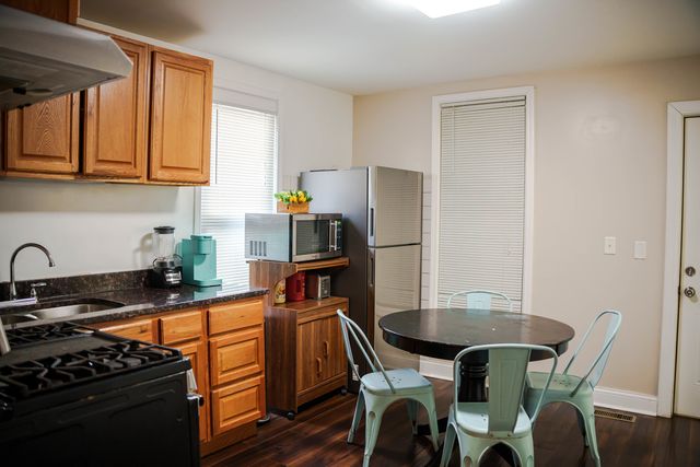 2320 S Albany Avenue, Chicago, IL 60623