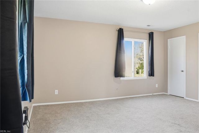 625 Orangewood DR, Virginia Beach, VA 23453