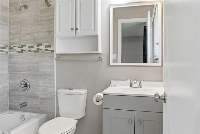 625 Orangewood DR, Virginia Beach, VA 23453