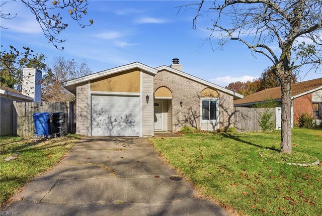 625 Orangewood DR, Virginia Beach, VA 23453