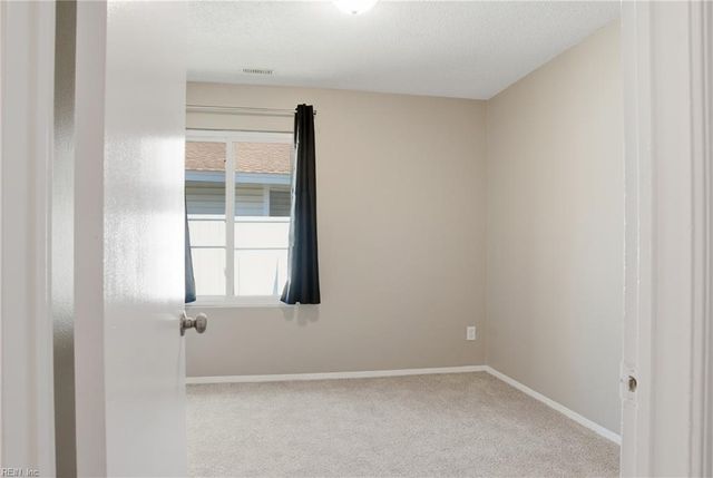 625 Orangewood DR, Virginia Beach, VA 23453