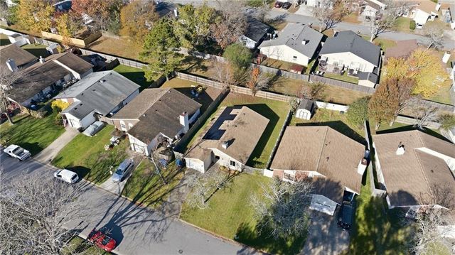 625 Orangewood DR, Virginia Beach, VA 23453