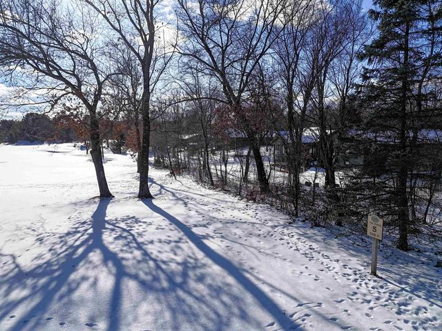 456 Tomahawk Trail, Nekoosa, WI 54457