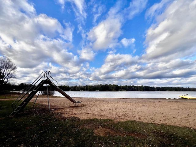 456 Tomahawk Trail, Nekoosa, WI 54457