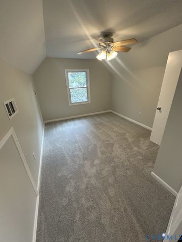 19 Old Memorial Dr, Sandston, VA 23150