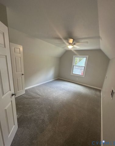 19 Old Memorial Dr, Sandston, VA 23150