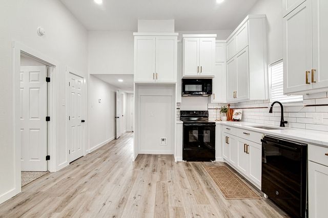 904 S Anglin Street, Cleburne, TX 76031