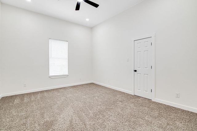 904 S Anglin Street, Cleburne, TX 76031