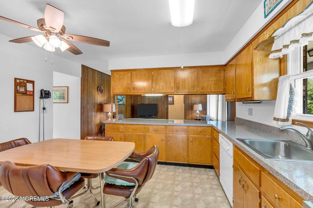 46 Camden Road, Hillsborough, NJ 08844
