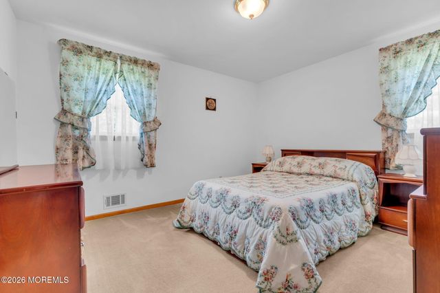 46 Camden Road, Hillsborough, NJ 08844