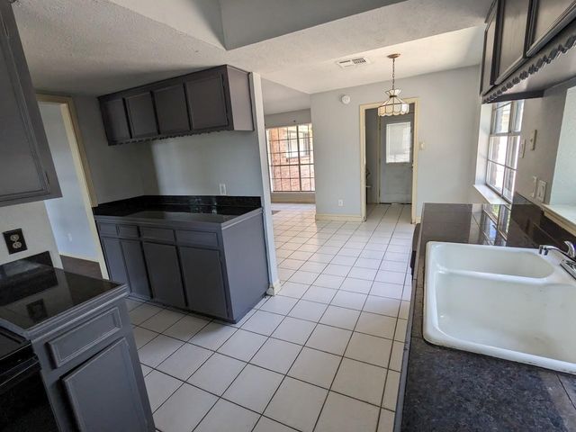 7003 Livery, Cypress, TX 77433