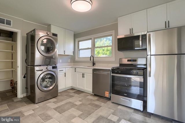 204 S LOCUST STREET, Camp Hill, PA 17001