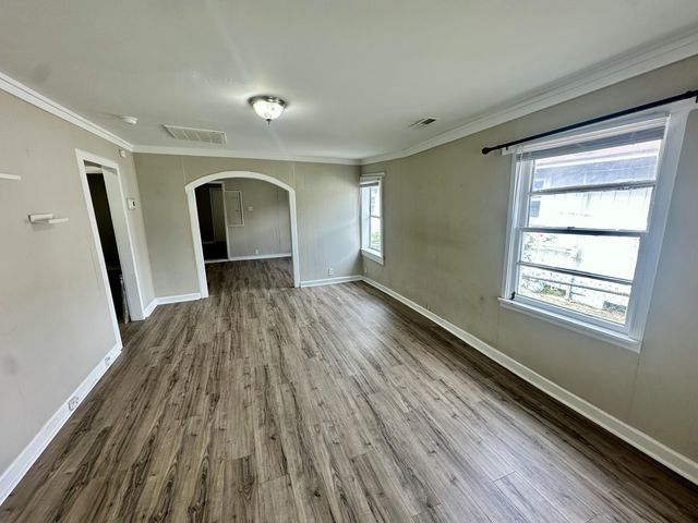 1837 Doscher Avenue, Charleston, SC 29405