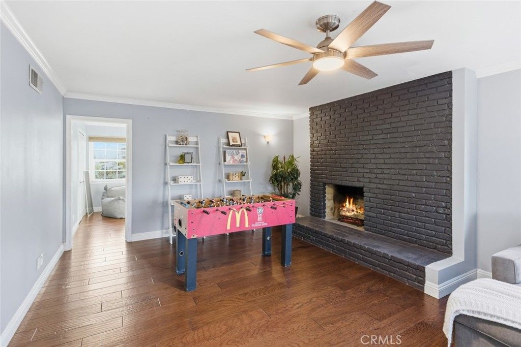 Image 17 of property listing at 3640 Pine Avenue, Long Beach, CA 90807