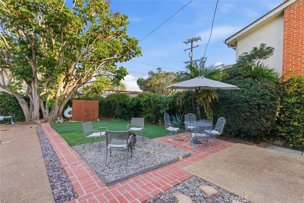 Image 41 of property listing at 3640 Pine Avenue, Long Beach, CA 90807