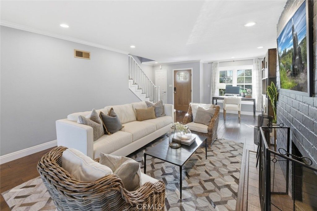 Image 5 of property listing at 3640 Pine Avenue, Long Beach, CA 90807