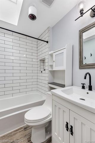 31810 Briar Lane, Saint Clair Shores, MI 48082